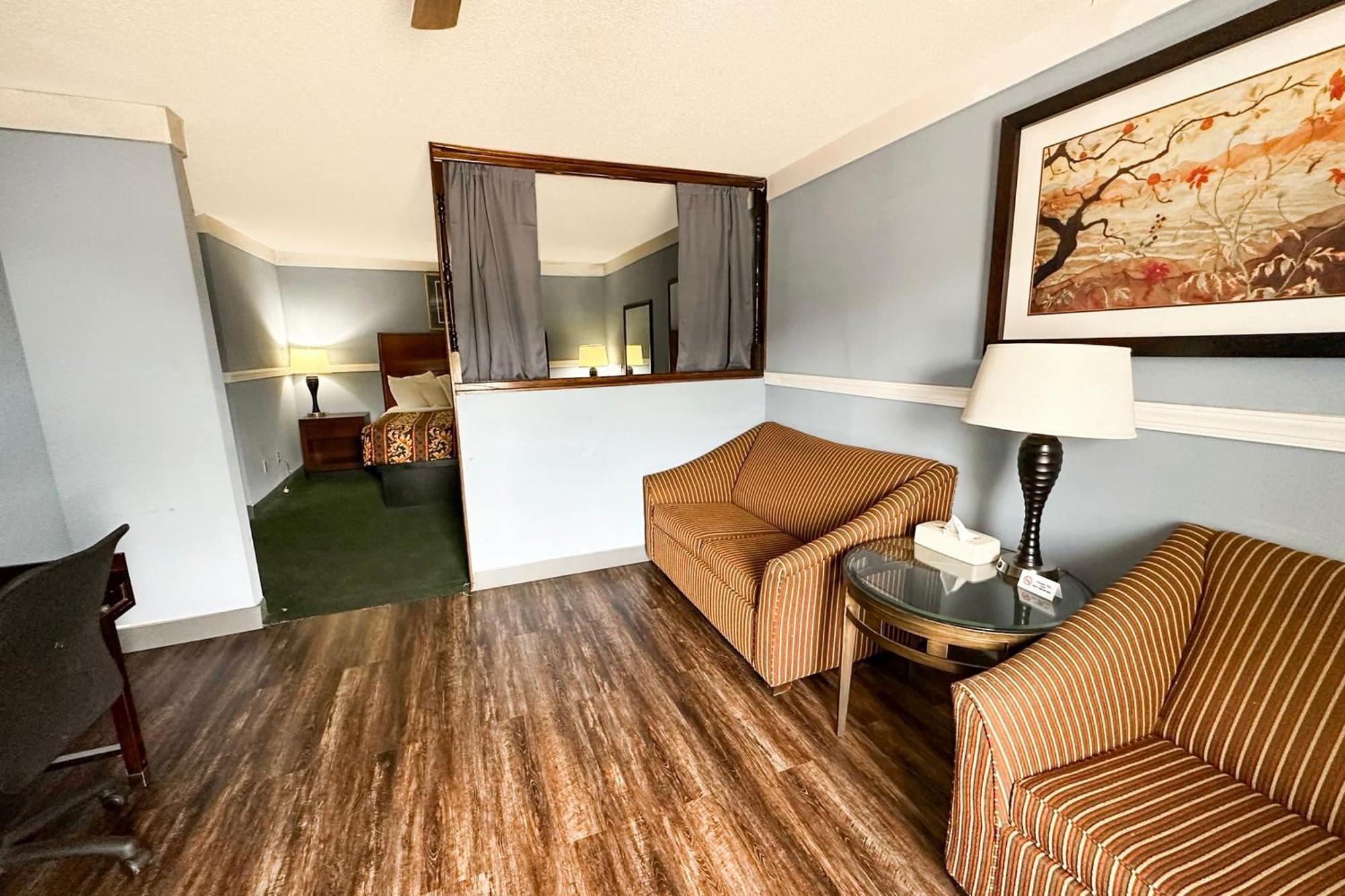 Executive Inn Ridgeway I-77 Exterior foto
