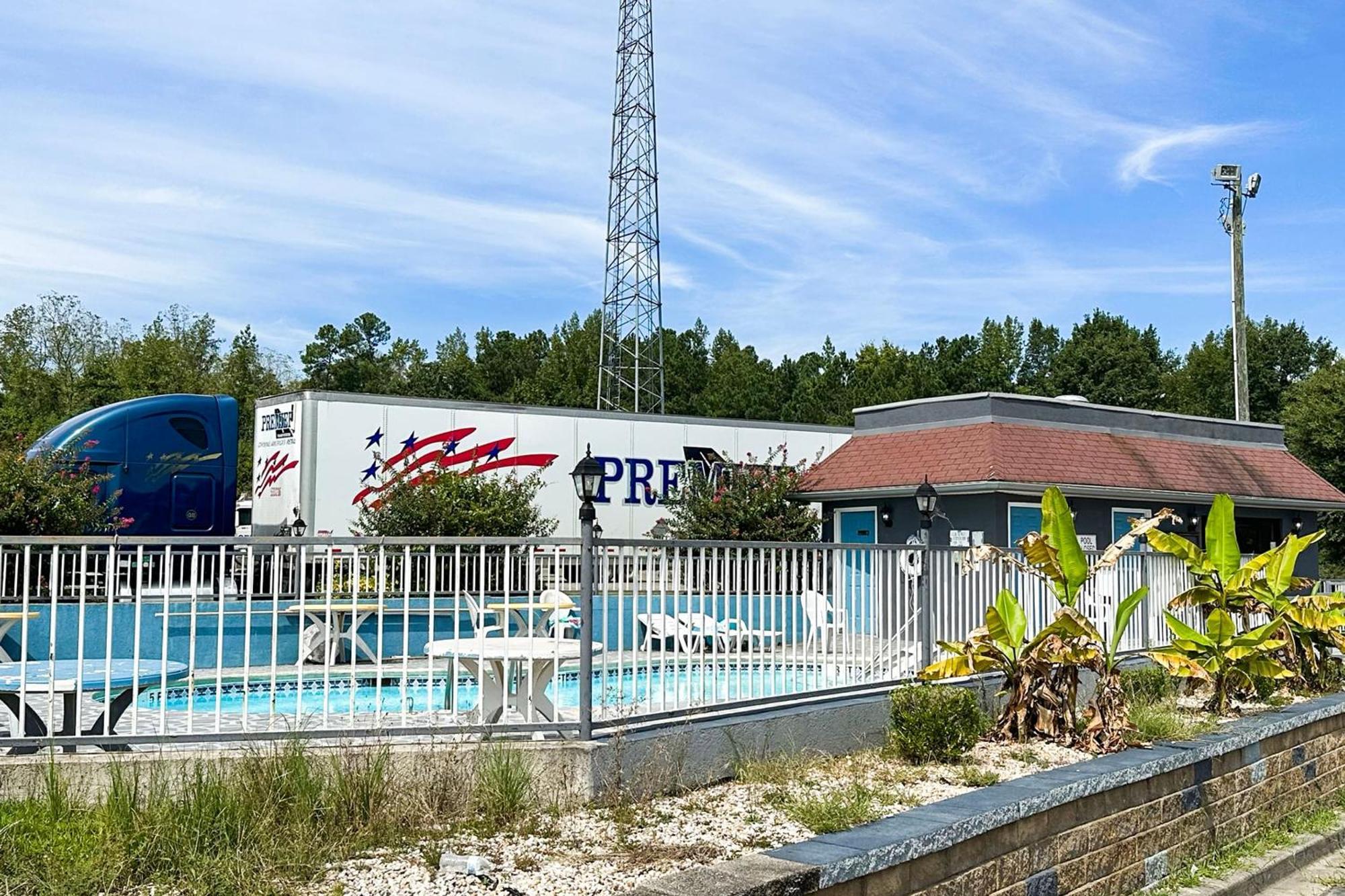 Executive Inn Ridgeway I-77 Exterior foto